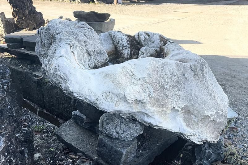 高山石 水鉢｜｜庭ガーデニングの粋でおしゃれな石の専門店・揖斐川