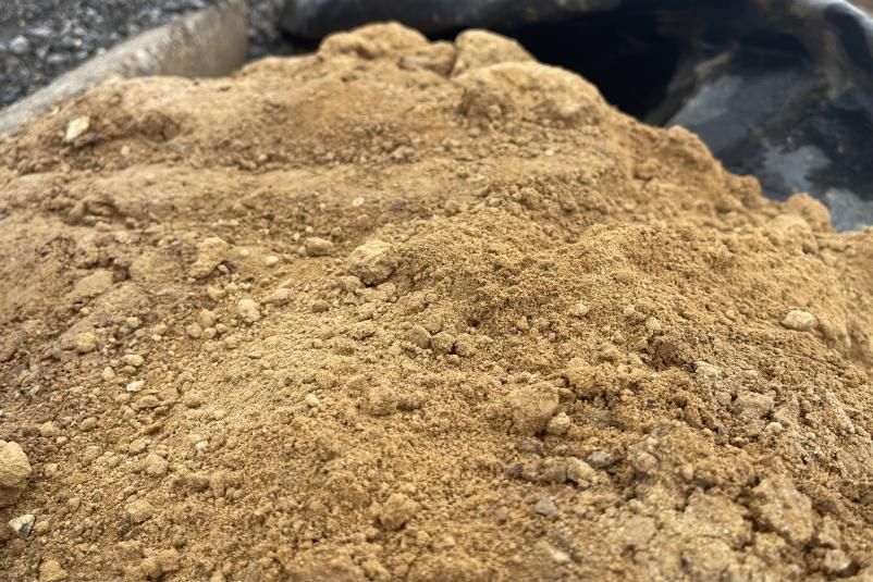 畑土｜庭ガーデニングの粋でおしゃれな石の専門店・揖斐川庭石センター