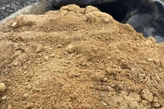 畑土｜庭ガーデニングの粋でおしゃれな石の専門店・揖斐川庭石センター