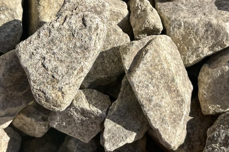 和良石 30-80mm ＜価格,サイズ,色＞｜庭ガーデニングの粋でおしゃれな