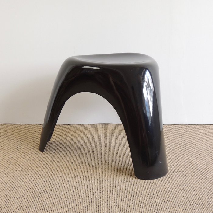 Sori Yanagi, Elephant Stool（柳 宗理, ハビタ社製 エレファント