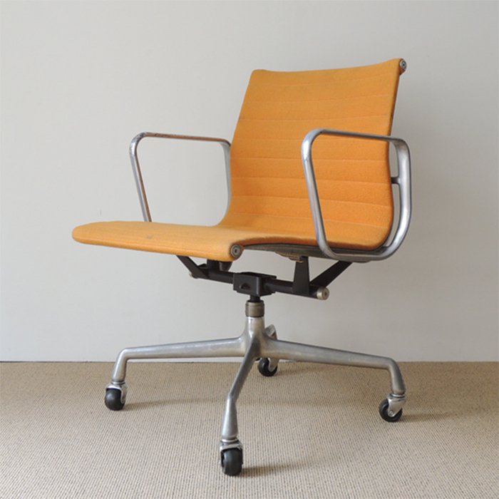 Charles & Ray Eames, Aluminum Group Desk Chair（イームズ, ハーマン 