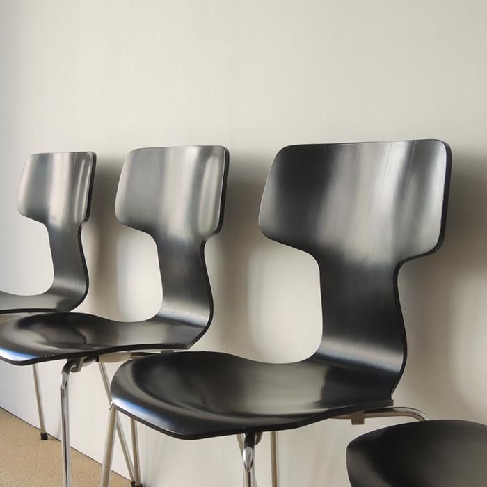 Arne Jacobsen, T Chair / model. 3103 (1980s) - VINTAGE - DWARF Arne Jacobsen, T Chair / model. 3103 (1980s) - VINTAGE - DWARF