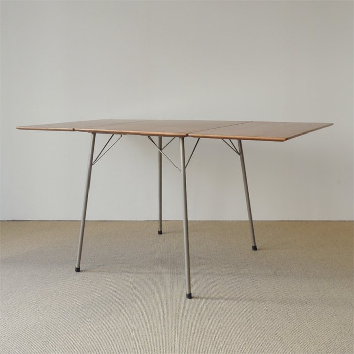 TABLE//テーブル - DWARF