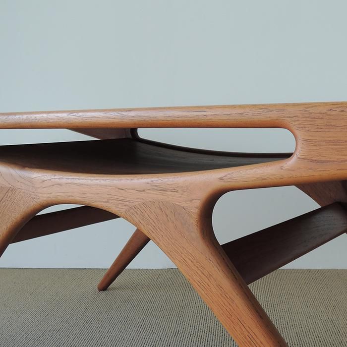 Johannes Andersen, UFO Table (1960s) - VINTAGE - DWARF Johannes Andersen, UFO Table (1960s) - VINTAGE - DWARF
