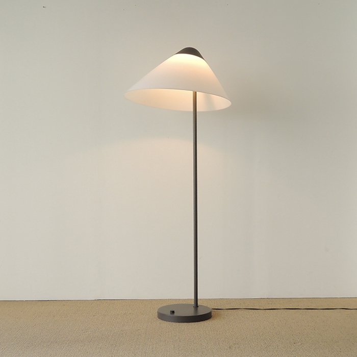 Hans J. Wegner / Opala Floor Lamp (1980s) - VINTAGE&USED - DWARF