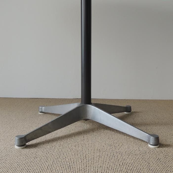 Charles & Ray Eames / Contract Base Table (1970-80s