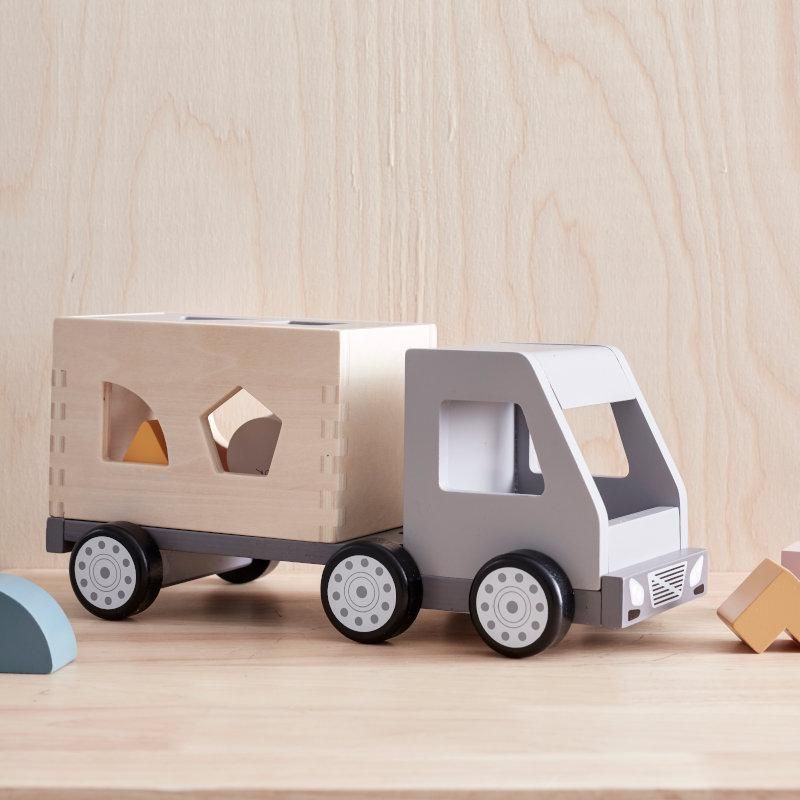Kids Concept キッズコンセプト Sorter Truck Aiden ソータートラック木のおもちゃ くるま ブロックパズル インポート子供服のセレクトショップ Lepuju ルプジュ