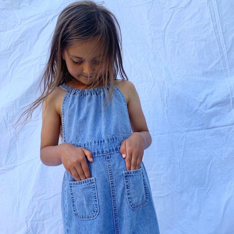 <img class='new_mark_img1' src='https://img.shop-pro.jp/img/new/icons5.gif' style='border:none;display:inline;margin:0px;padding:0px;width:auto;' />Twin Collective Kids <br> JANE JUMPSUIT<BR>ANGEL BLUE<br>ジャンプスーツ (twincollective)