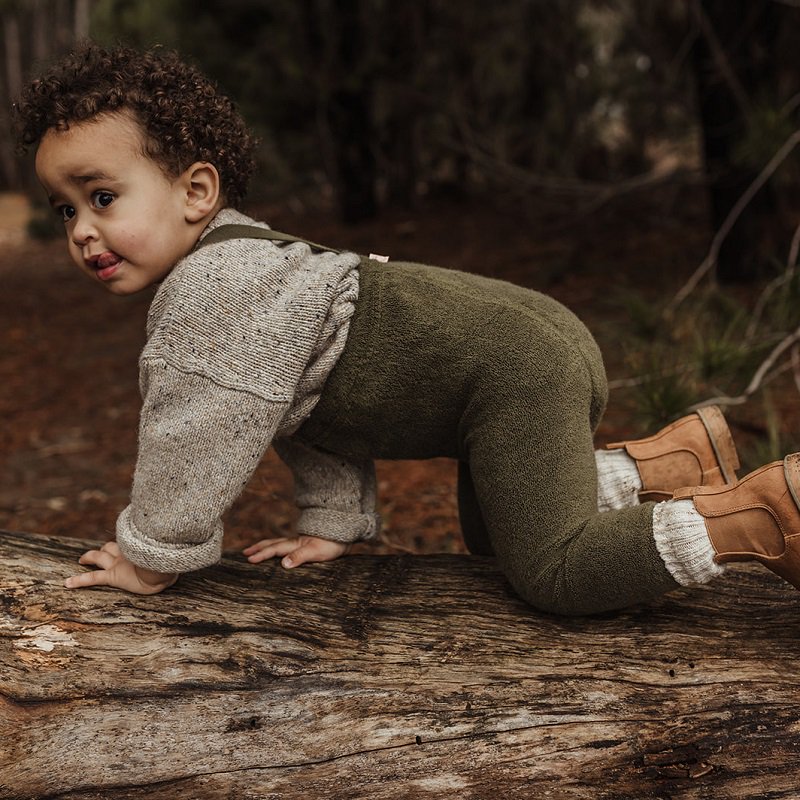 SILLY Silas footless Creamy Olive 1-2y | globalhubstore.com