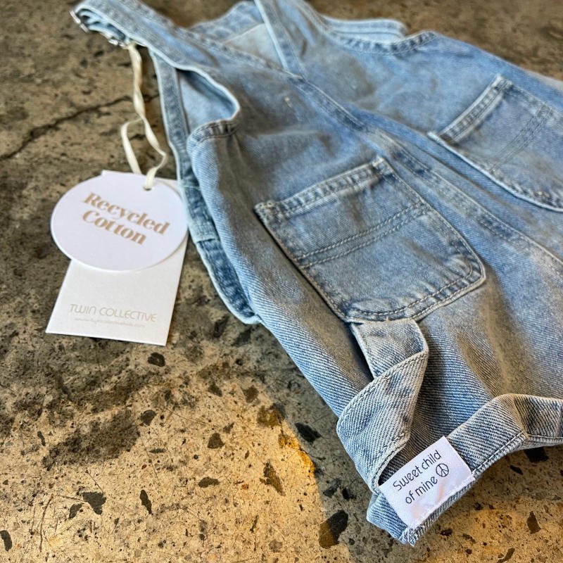 30%OFFセール】24. Twin Collective Kids Carpenter Shortall tradie