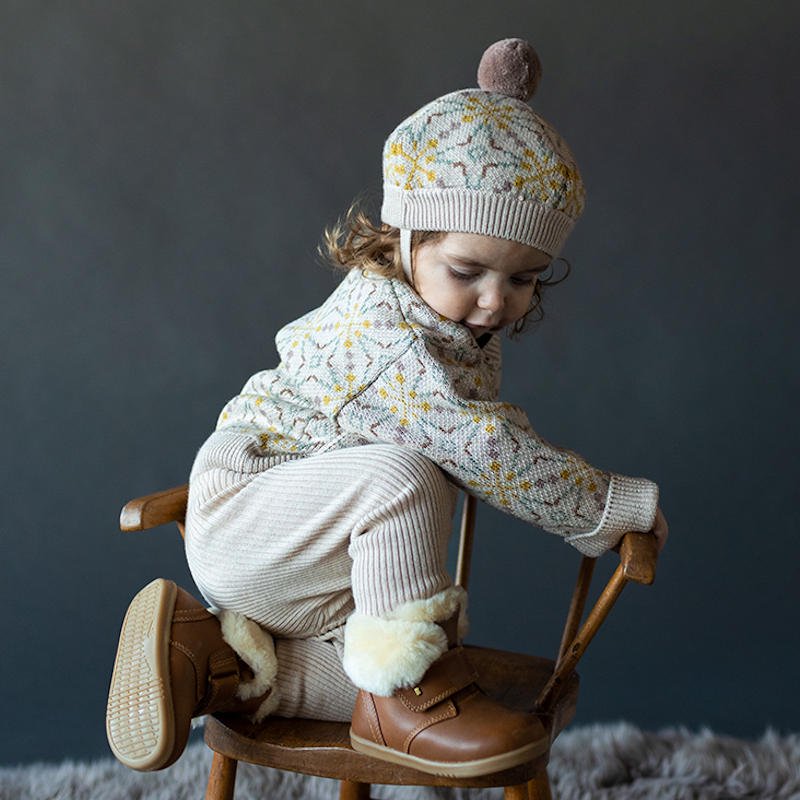 Mabli Knitwear（マブリ） 2023AW | LLYN CARDIGAN ALMOND | ウールカーディガン -  インポート子供服のセレクトショップ LePuju(ルプジュ)