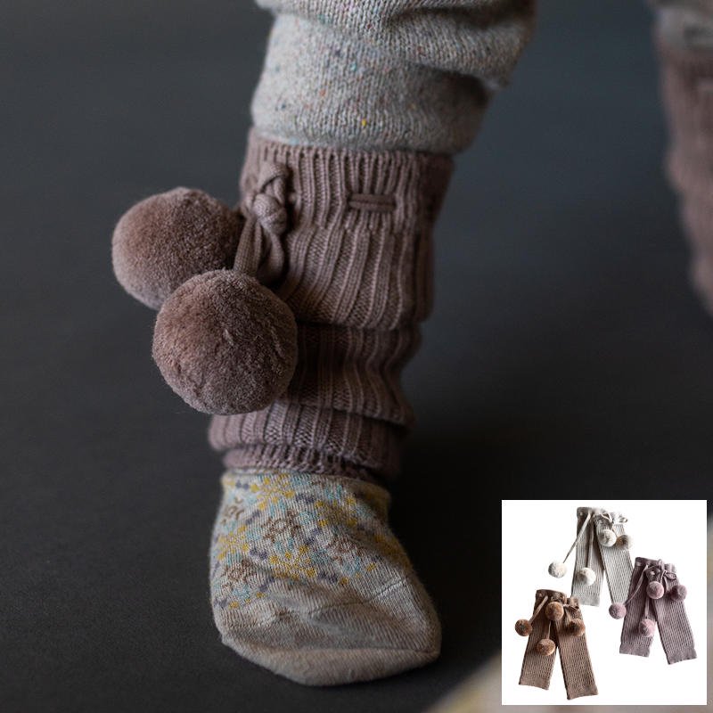 Mabli Knitwear（マブリ） 2023AW <BR>POM-POM LEG WARMERS<BR>ポンポン付きレッグウォーマー