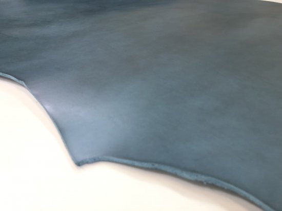 北米産ステア ヌメ 艶ありブラック 4ｍｍ  レザークラフト 革材料 ヌメ