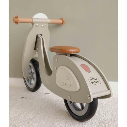 木製スクーター型バランスバイク (オリーブ) - LITTLE DUTCH 木製スクーター型バランスバイク (オリーブ) - LITTLE DUTCH