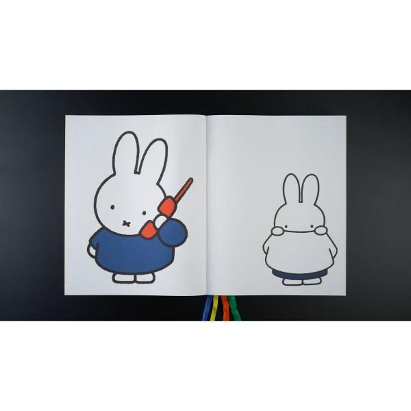 nijntje XXL Collectors Edition」 専用スタンド付 洋書 nijntje XXL Collectors Edition」 専用スタンド付 洋書