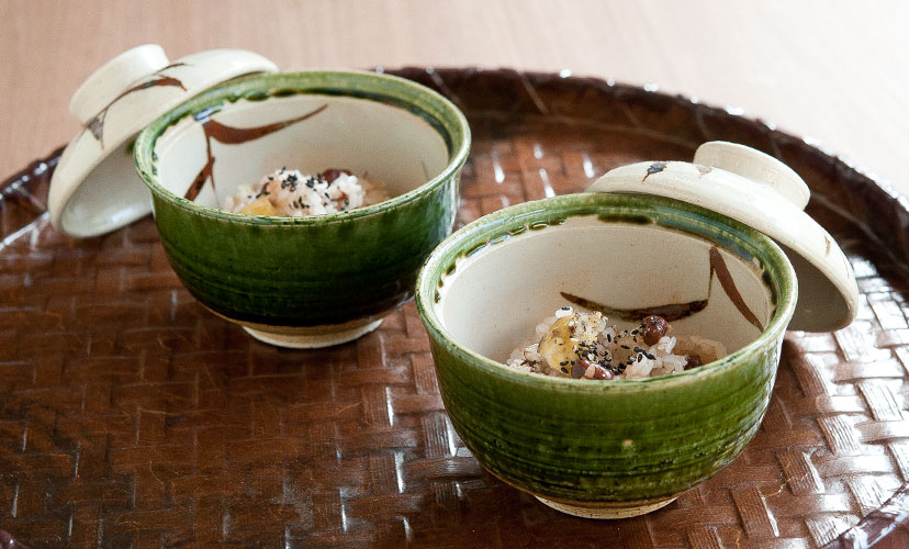 菓子皿 在銘 織部焼 鉢 角鉢 蓋付 陶器 陶芸 焼物 緑系 -