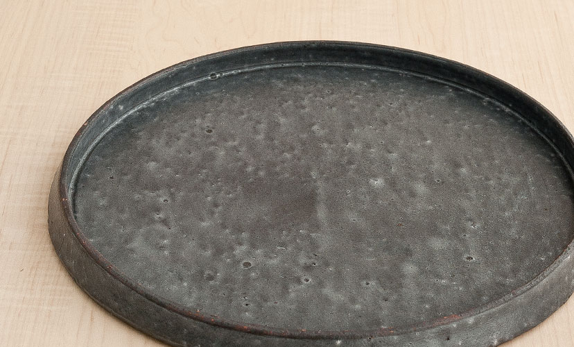 黒台皿（大） - 和食器通販 うつわ耶馬都｜食卓を彩る作家もの