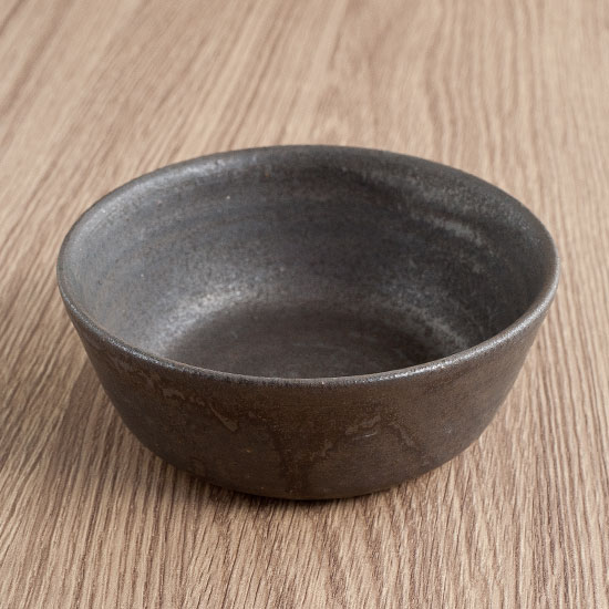 カラーマット小鉢 黒 - 和食器通販 うつわ耶馬都｜食卓を彩る