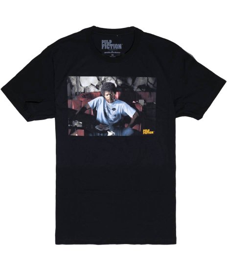 Pulp Fiction/オフィシャルTシャツ/サミュエルジャクソン ダイナーカラー：ブラック<br>サイズ：M〜XL<br>サミュエル ジャクソン演ずるジュールのデザイン