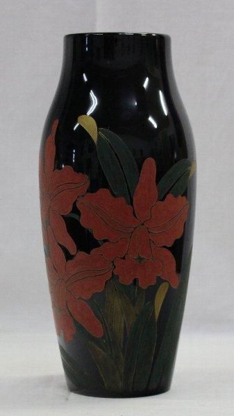 直送商品 三彩彫 稲垣豊秋 三彩彫洋蘭花瓶 共箱 商品番号29022505/ - 絵の 工芸品