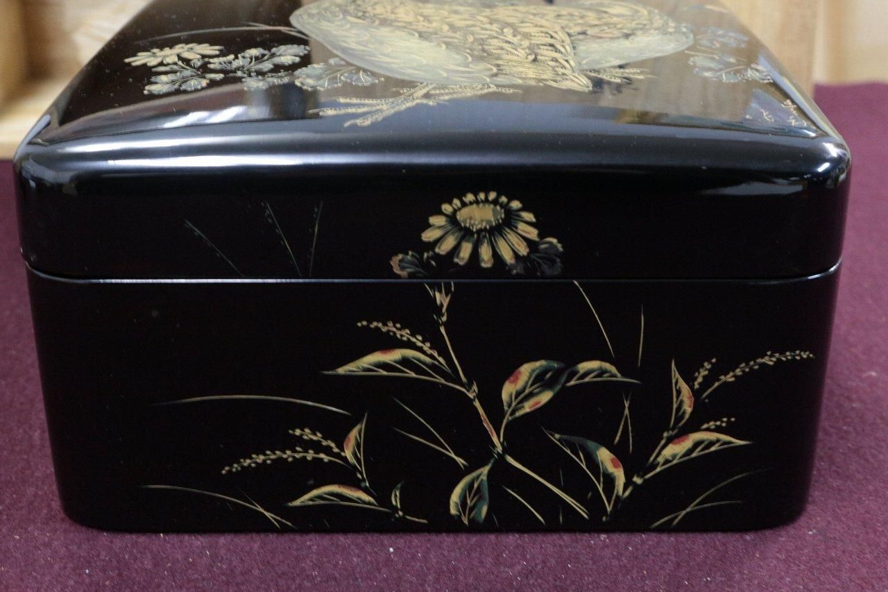 村上堆朱飾り皿、稲垣豊秋名入り 村上堆朱飾り皿、稲垣豊秋名入り - メルカリ