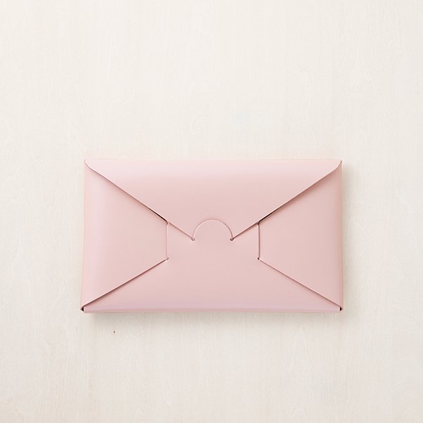 <img class='new_mark_img1' src='https://img.shop-pro.jp/img/new/icons16.gif' style='border:none;display:inline;margin:0px;padding:0px;width:auto;' />ENVELOPE  LEATHER  WALLET