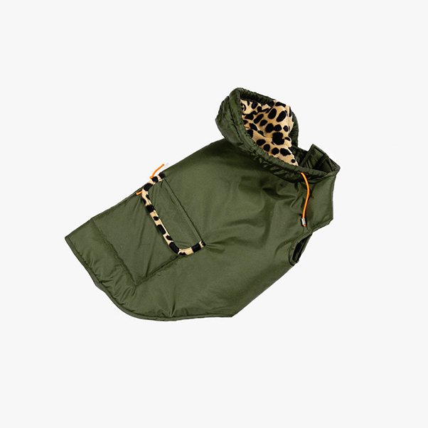 <img class='new_mark_img1' src='https://img.shop-pro.jp/img/new/icons16.gif' style='border:none;display:inline;margin:0px;padding:0px;width:auto;' />Olive Animal Puffer Jacket