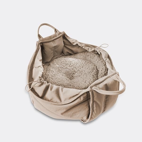 <img class='new_mark_img1' src='https://img.shop-pro.jp/img/new/icons1.gif' style='border:none;display:inline;margin:0px;padding:0px;width:auto;' />3way round carrycot OLLA