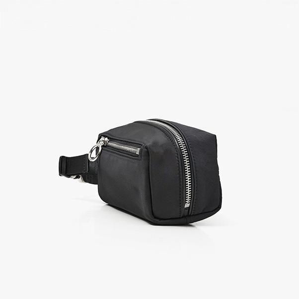 <img class='new_mark_img1' src='https://img.shop-pro.jp/img/new/icons1.gif' style='border:none;display:inline;margin:0px;padding:0px;width:auto;' />MANNER POUCH