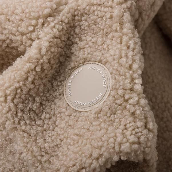 <img class='new_mark_img1' src='https://img.shop-pro.jp/img/new/icons1.gif' style='border:none;display:inline;margin:0px;padding:0px;width:auto;' />TEDDY PULLOVER-FAWN