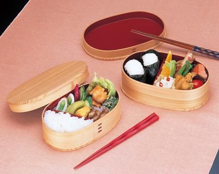 【高価値】 女性に人気のサイズ】曲げわっぱ小判弁当 中 - 木製食器・川連 弁当箱・水筒