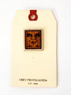 OBEY  GIANT PIN 