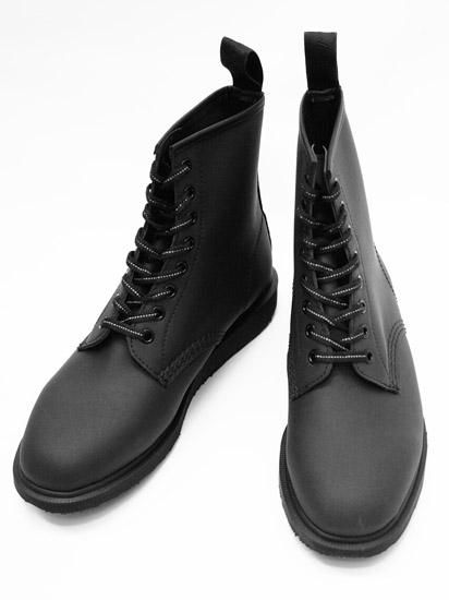 DR.MARTENS WHITON BLK REFLECTIVE FRAGILE