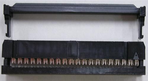 フラットケーブル用圧接ソケット （1.27ピッチフラットケーブル用） ＦＣ－４０Ｐ - 樫木総業（株）　通信販売部