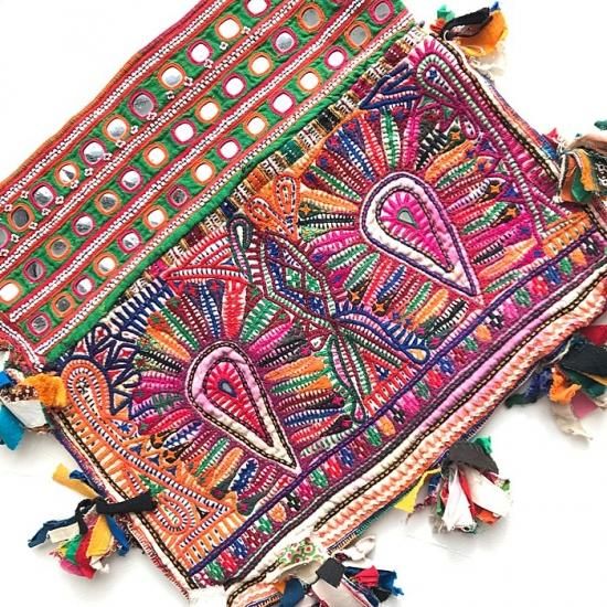 インド ラバリ族刺繍アーティスト作品カンタキルト