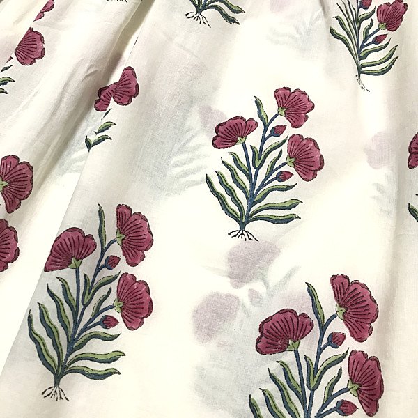 ブロックプリントラウンドネックワンピース　ピンク花柄　Lサイズ - インドのファッションアイテム・雑貨の通販 チャンドニー