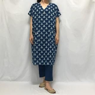 最も  チカンカリ（チカン刺繍） - インドのファッションアイテム ワンピース