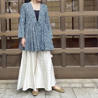 <img class='new_mark_img1' src='https://img.shop-pro.jp/img/new/icons12.gif' style='border:none;display:inline;margin:0px;padding:0px;width:auto;' />アジュラック染めショートジャケット　インディゴ　M/Lサイズ