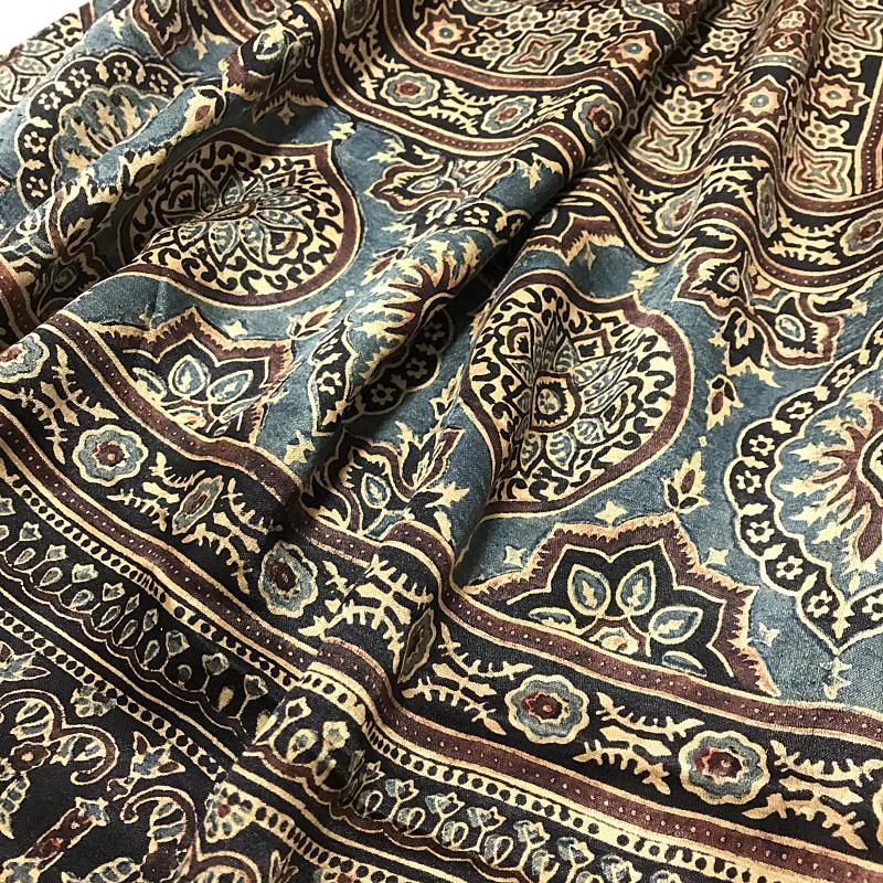 ［全通］袋帯　新品　ピュアインドシルク　449cm O-679 アジュラック染めシルクストール ブラック - インドのファッション