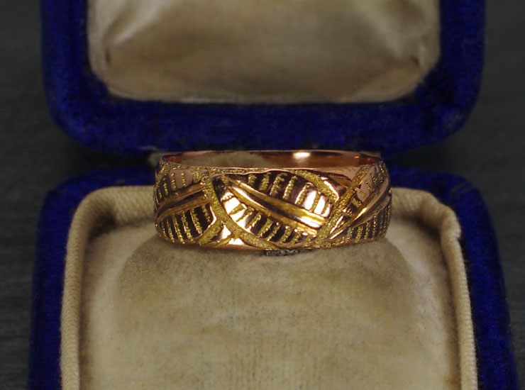 イギリスヴィンテージ　9金ウェディングバンドリング イギリスヴィンテージ 9金ウェディングバンドリング
