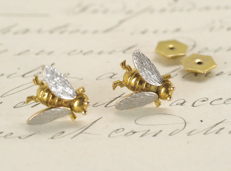 昆虫マニヤ必見！！イギリスアンティーク　本物の昆虫スカラベのピアス 昆虫マニヤ必見！！イギリスアンティーク 本物の昆虫スカラベのピアス