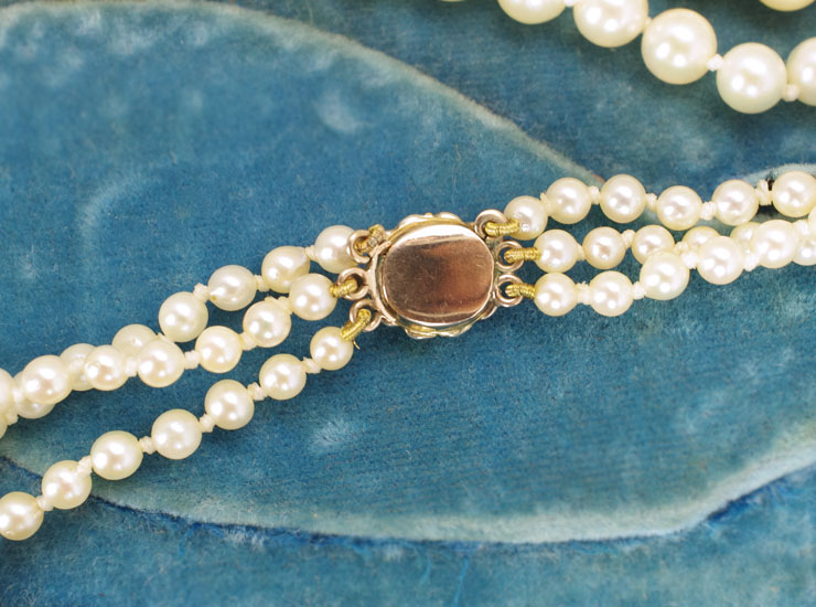 3連真珠っぽいアンティークネックレスとセットのブレス3種5個
