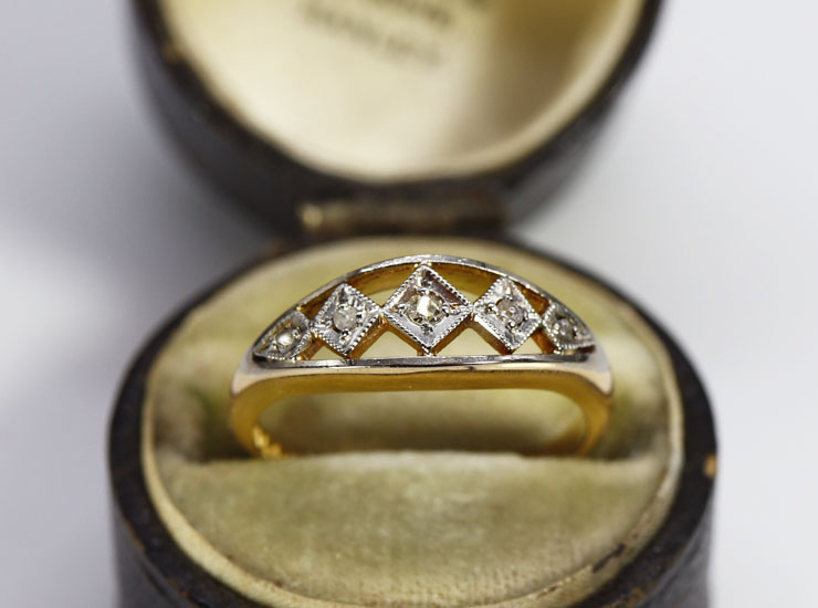 アンティークダイヤモンド透かしリング アンティークダイヤモンド透かしリング