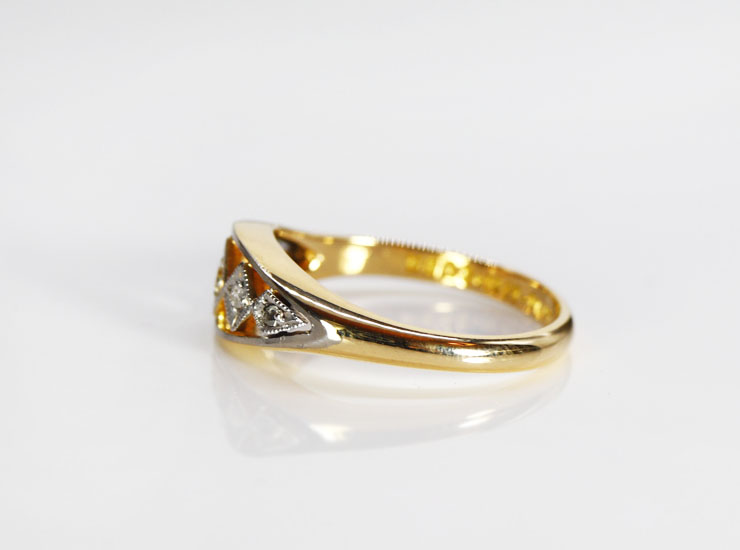 アンティークダイヤモンド透かしリング アンティークダイヤモンド透かしリング