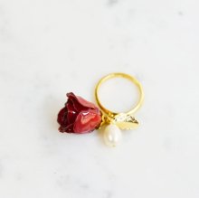 赤バラ＆真珠の指輪(レッド）