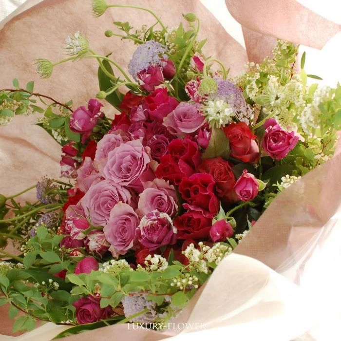 金婚式花束 50年目の結婚記念日の金婚式祝いに贈る花束ギフト ラグジュアリーフラワーショップ 金婚式花束 50年目の結婚記念日の金婚式祝いに贈る花束ギフト ラグジュアリーフラワーショップ