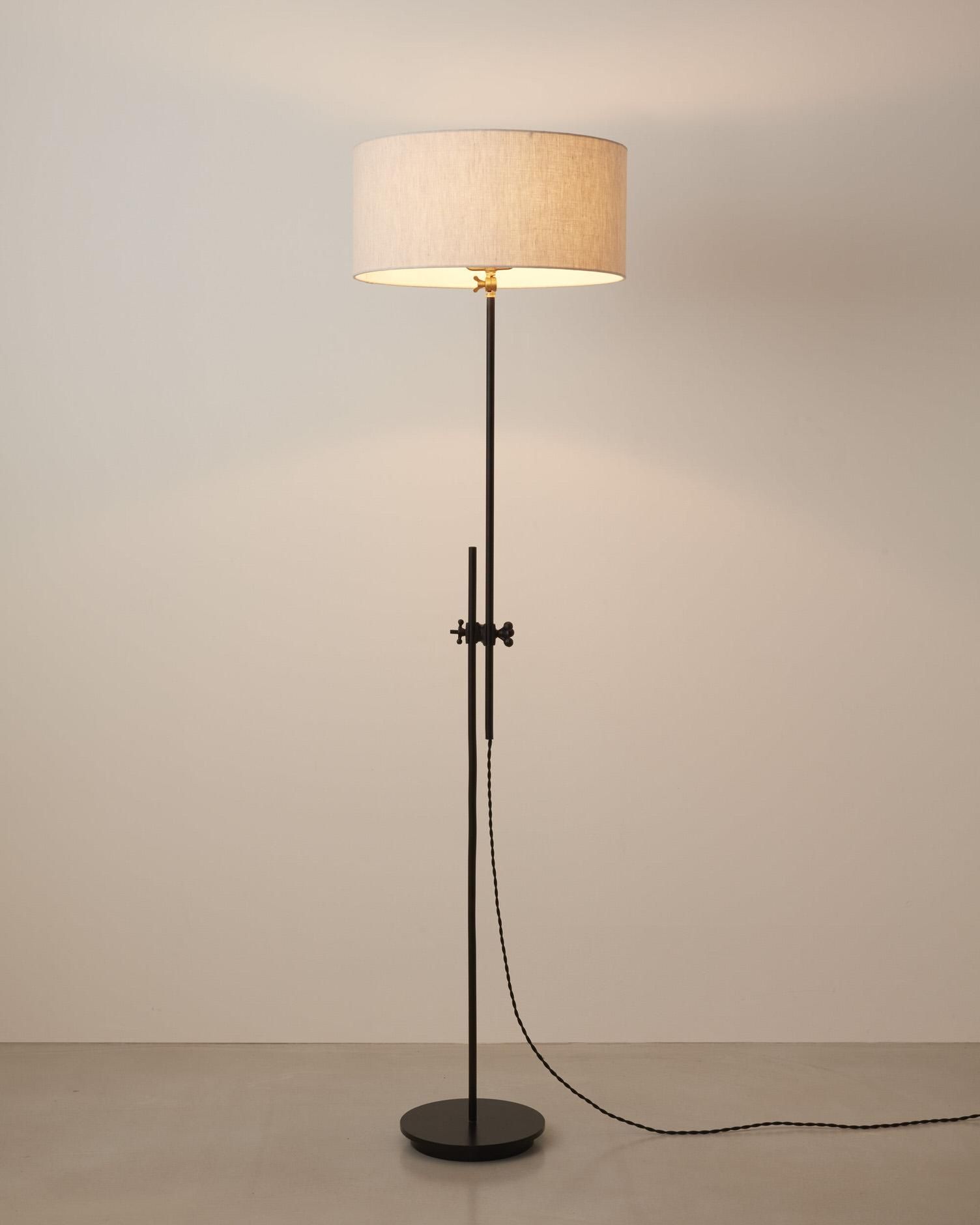 WORKSTEAD Shaded floor lamp - E store | 08book WORKSTEAD Shaded floor lamp - E store | 08book