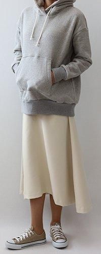 Low classic ホワイト フレアスカート 後ろファスナー Low classic ホワイト フレアスカート 後ろファスナー