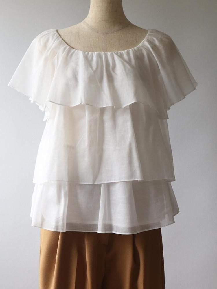 美品 マルティニーク 2,8万円 ティアードブラウス ギャザーブラウス C393 美品 マルティニーク 2,8万円 ティアードブラウス ギャザー